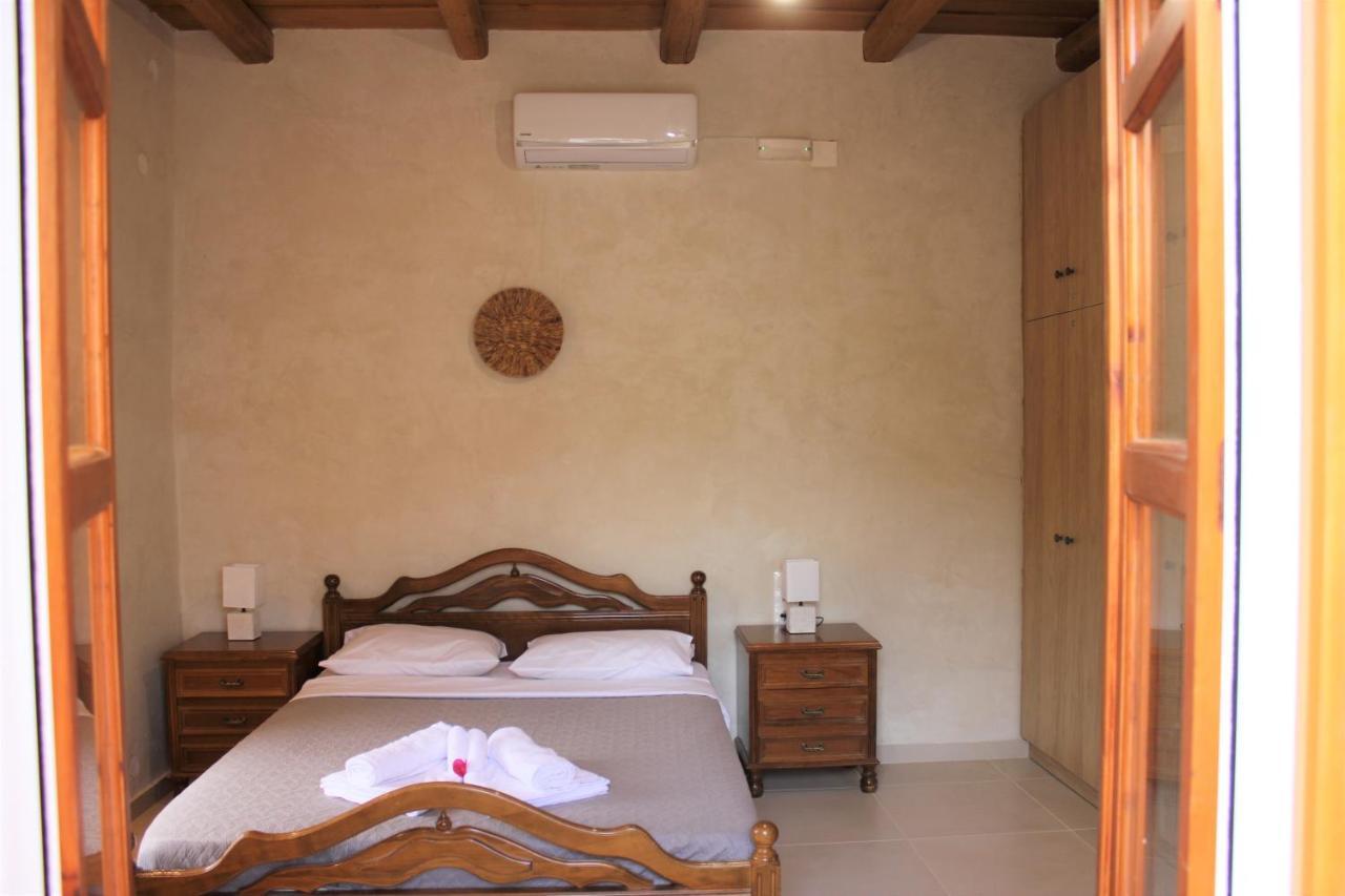 Avli House Vori Villa Bagian luar foto