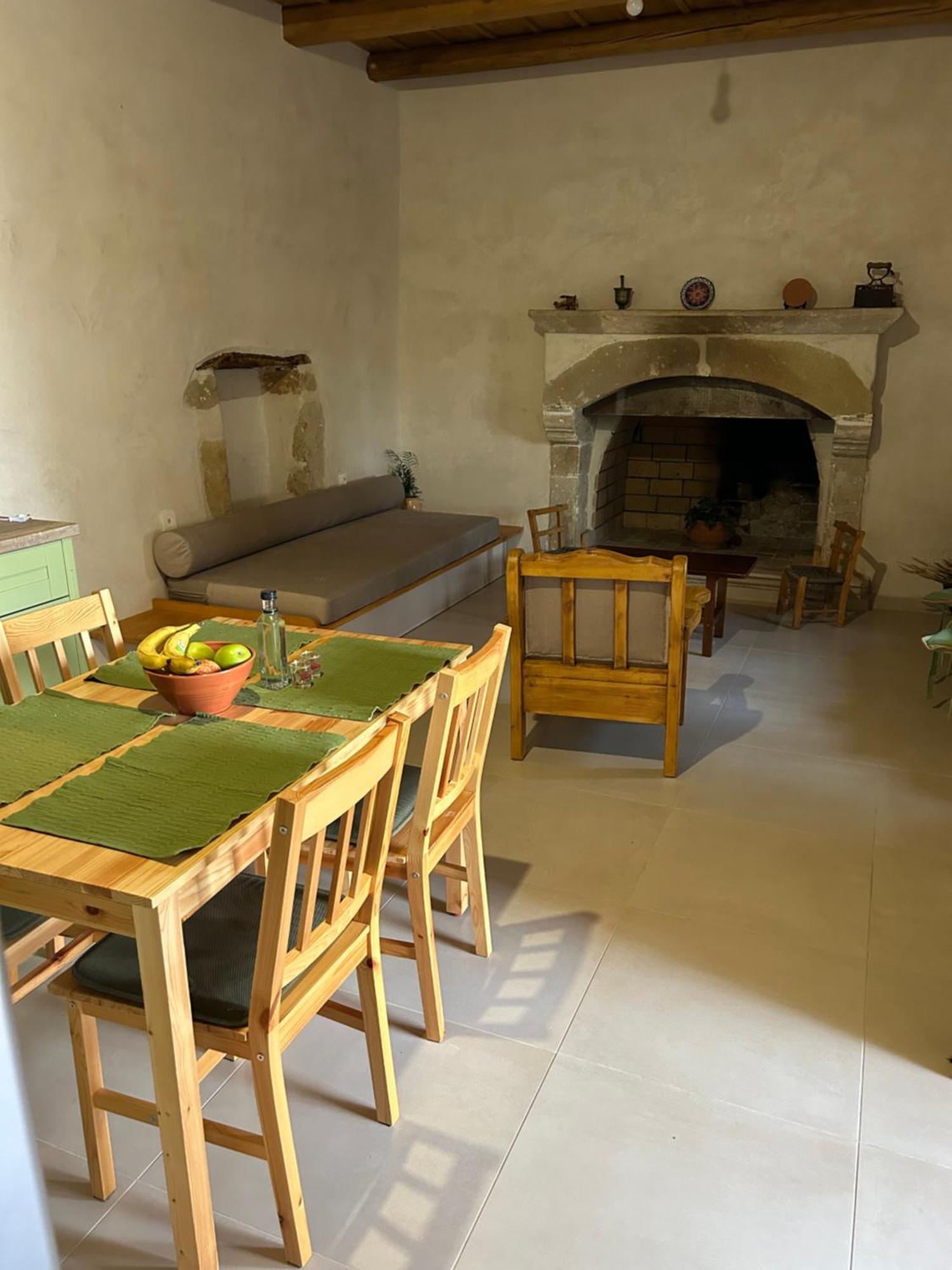 Avli House Vori Villa Bagian luar foto